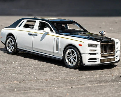 1:36 Rolls Royce Phantom