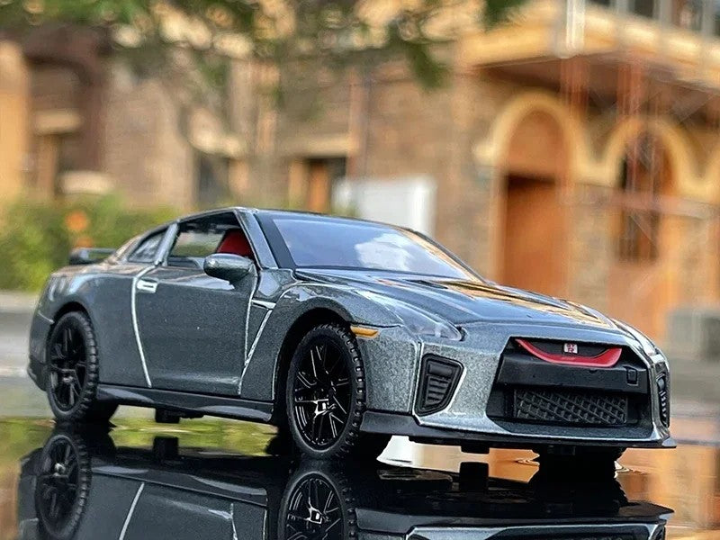 1:32 Nissan GTR