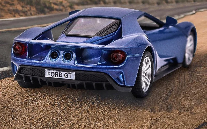 1:36 Ford GT